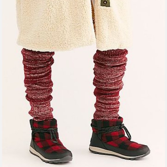 NEW SOREL WHITNEY SHORT BOOT IN DAHLIA - RED PLAID SZ 9 - Picture 6 of 7